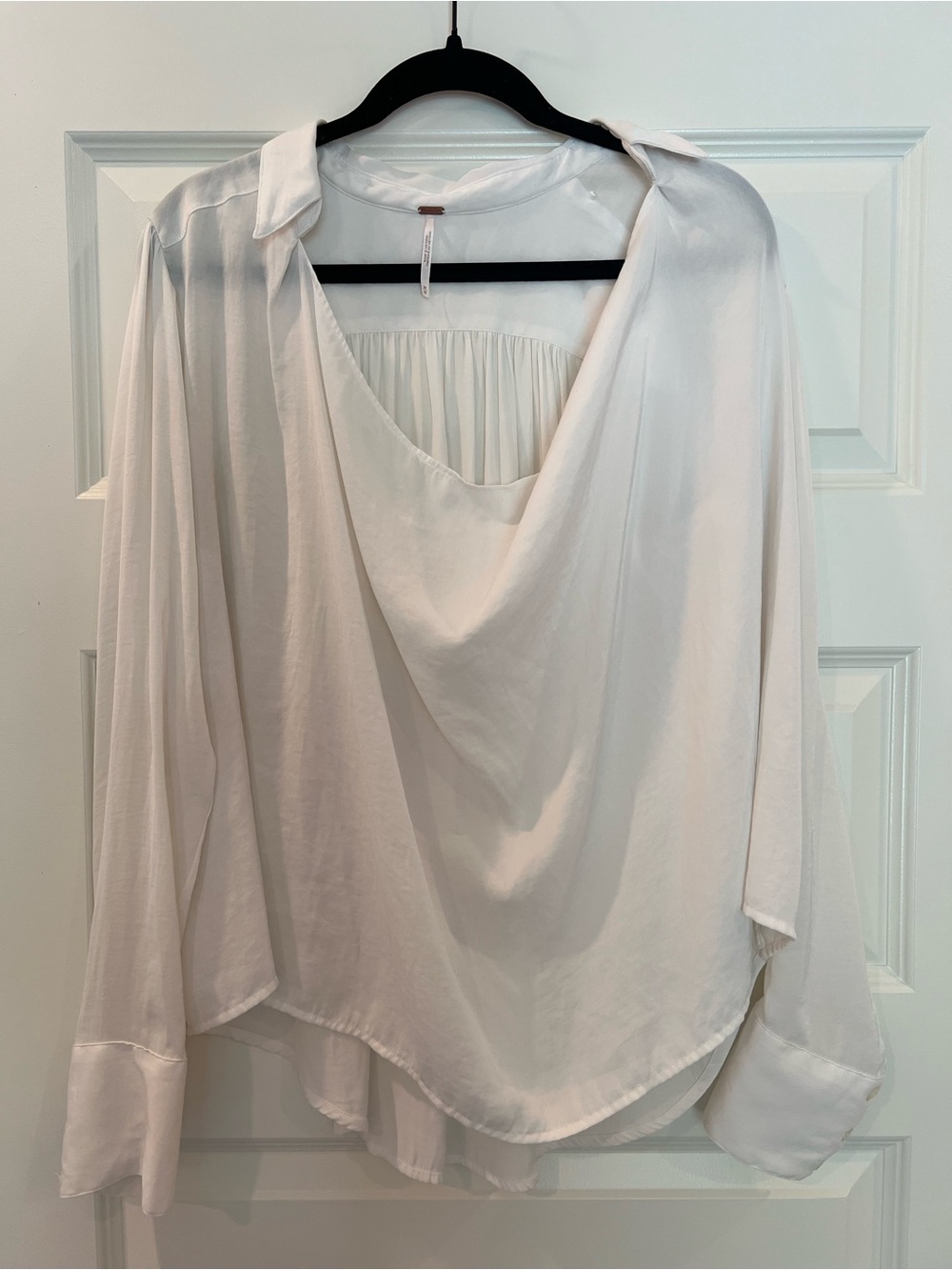 Free People Ivory Satin Drape Cowl Neck Blouse Long Sleeve Boho Top Medium - Picture 10 of 11